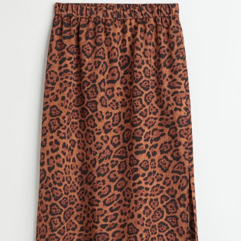 Calf-Length / Midi Leopard Print Skirt with Side Slits